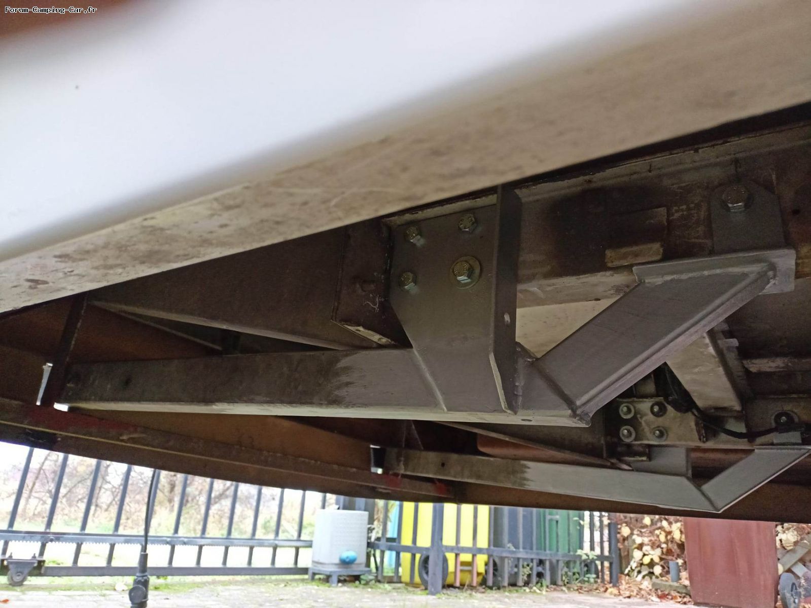 forum004118_L.jpg forum004118_L.jpg